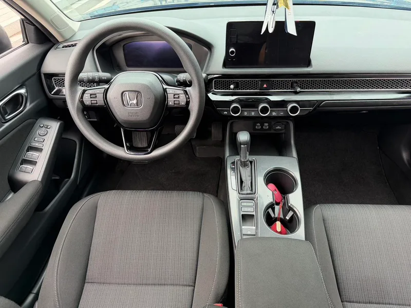 Honda Civic 2022 240TURBO CVT Version dynamique intérieur photo 12