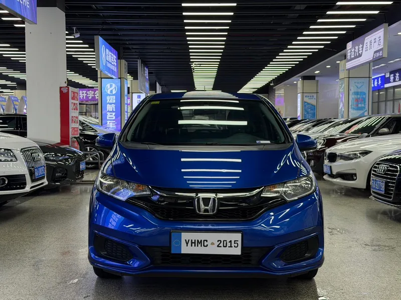 Honda Fit 2018 1.5L CVT Comfort Edition exterior photo 2