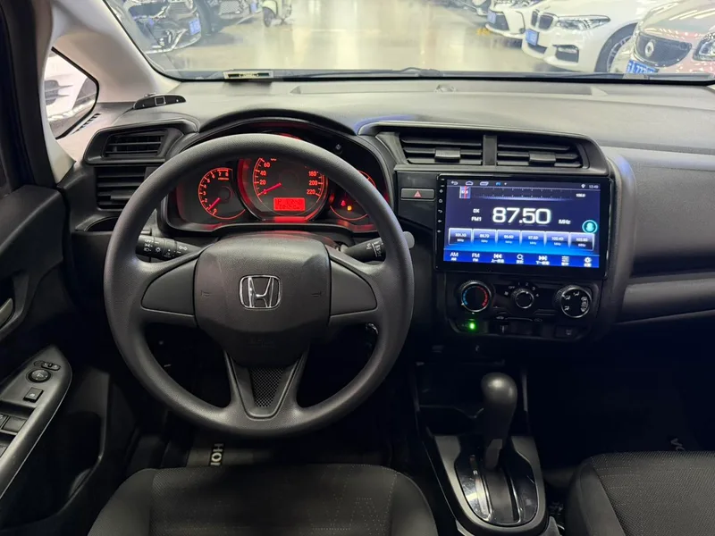 Honda Fit 2018 1.5L CVT Comfort Edition exterior photo 7