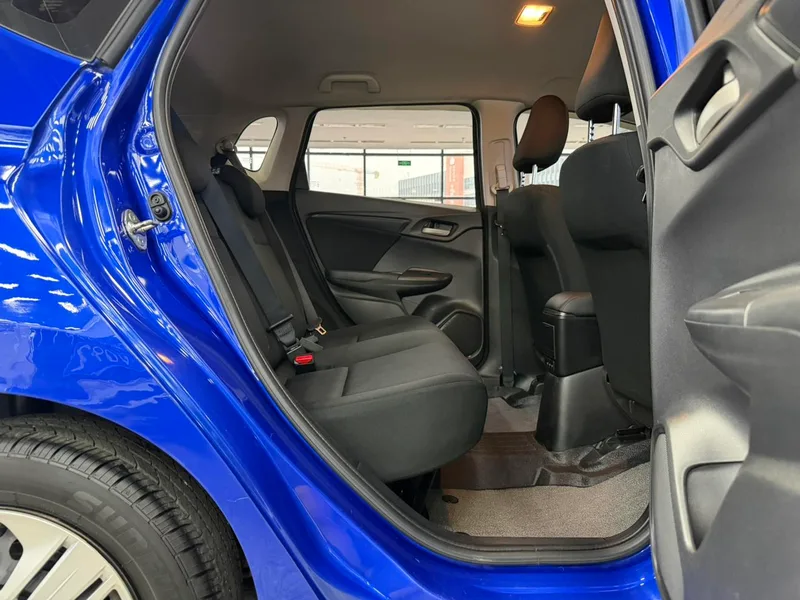 Honda Fit 2018 1.5L CVT Comfort Edition interior photo 14