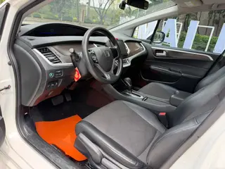 Honda Jade 2016 1.8L Auto Comfort Elite Edition 5 seat interior photo 10 Honda Jade 2016 1.8L Auto Comfort Elite Edition 5 seat interior photo 10