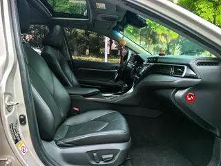Toyota Camry 2018 2.0G Version de luxe intérieur photo 8 Toyota Camry 2018 2.0G Version de luxe intérieur photo 8