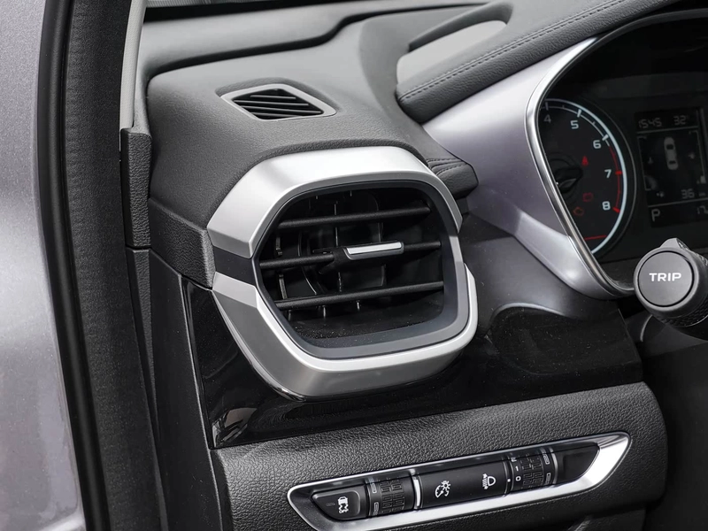 Geely Coolray 2025 1.5L CVT Superpower MAX interior photo 10 Geely Coolray 2025 1.5L CVT Superpower MAX interior photo 10