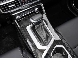 Geely Coolray 2025 1.5L CVT Superpower MAX interior photo 12 Geely Coolray 2025 1.5L CVT Superpower MAX interior photo 12