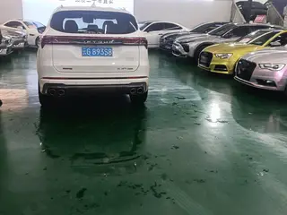 Jetour X70 PLUS 2021 Restyling 1.6T DCT sky 7 seat interior photo 8 Jetour X70 PLUS 2021 Restyling 1.6T DCT sky 7 seat interior photo 8