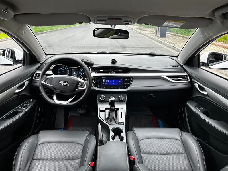 Geely Emgrand 2020 1.5L CVT Comfortable exterior photo 6 Geely Emgrand 2020 1.5L CVT Comfortable exterior photo 6