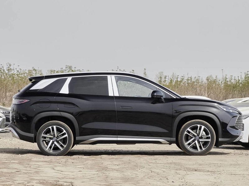 BYD Song L DM-i 2025 Smart Driving Version 112km Leading Type exterior photo 8 BYD Song L DM-i 2025 Smart Driving Version 112km Leading Type exterior photo 8