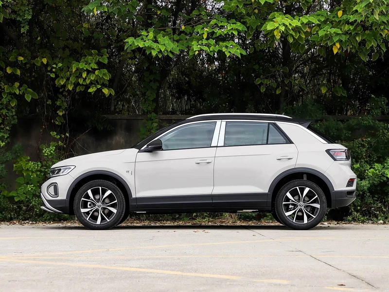 Volkswagen T-Roc 2026 280TSI DSG Versión de tiempo de tracción en dos ruedas exterior foto 4 Volkswagen T-Roc 2026 280TSI DSG Versión de tiempo de tracción en dos ruedas exterior foto 4