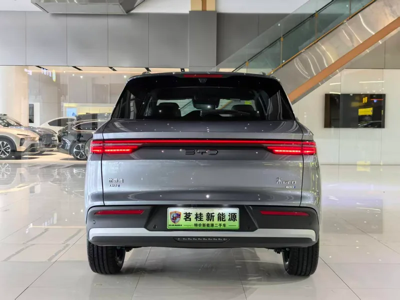 BYD Song Pro 2026 DM-i 133KM Transcendent interior photo 16