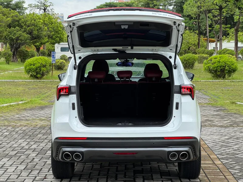 Jetour X70 PLUS 2023 1.6T DCT Strong person 5 seat interior photo 13 Jetour X70 PLUS 2023 1.6T DCT Strong person 5 seat interior photo 13
