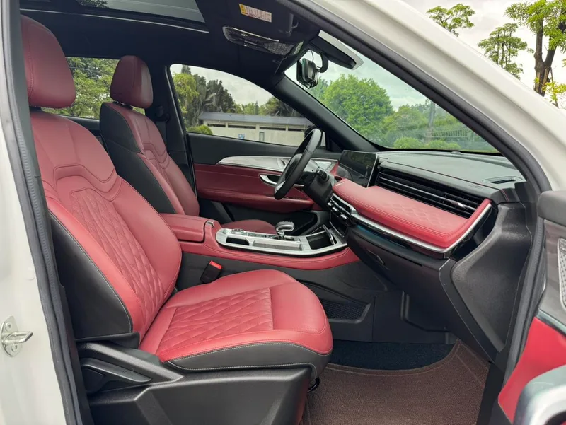 Jetour X70 PLUS 2023 1.6T DCT Strong person 5 seat interior photo 18 Jetour X70 PLUS 2023 1.6T DCT Strong person 5 seat interior photo 18