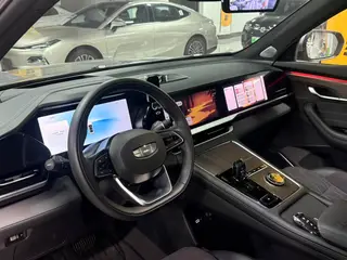 Geely Monjaro 2025 2.0TD High-power automatic two-wheel drive oriental obsidian current edition interior photo 12 Geely Monjaro 2025 2.0TD High-power automatic two-wheel drive oriental obsidian current edition interior photo 12