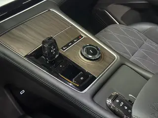 Geely Monjaro 2025 2.0TD High-power automatic two-wheel drive oriental obsidian current edition interior photo 13 Geely Monjaro 2025 2.0TD High-power automatic two-wheel drive oriental obsidian current edition interior photo 13