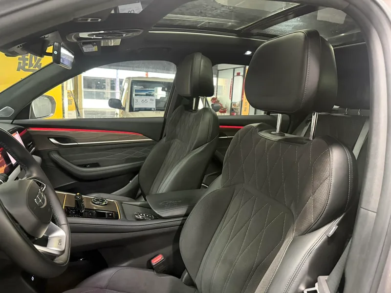 Geely Monjaro 2025 2.0TD High-power automatic two-wheel drive oriental obsidian current edition interior photo 14 Geely Monjaro 2025 2.0TD High-power automatic two-wheel drive oriental obsidian current edition interior photo 14