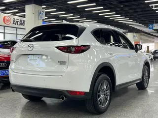 Mazda CX-5 2020 Restyling 2.0L Automatic two-wheel drive smart model interior photo 10 Mazda CX-5 2020 Restyling 2.0L Automatic two-wheel drive smart model interior photo 10