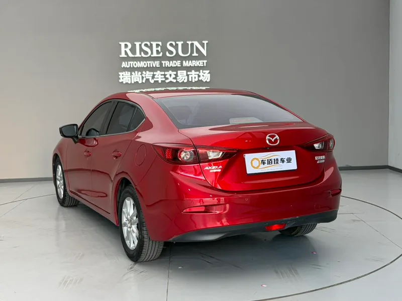 Mazda Mazda3 Axela 2019 Version de contrôle cloud Trois volumes 1.5L Modèle de luxe automatique État VI extérieur photo 4