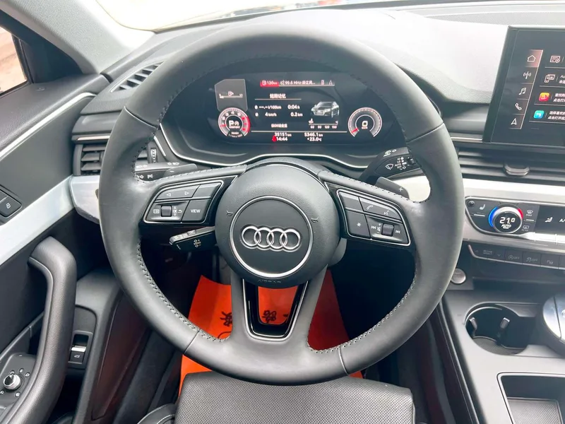 Audi A4L 2020 40 TFSI quattro Deluxe dinámico interior foto 10 Audi A4L 2020 40 TFSI quattro Deluxe dinámico interior foto 10