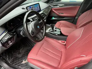 BMW 5 Series 2022 Вторичная модификация 525Li M Спортивный костюм экстерьер фото 2 BMW 5 Series 2022 Вторичная модификация 525Li M Спортивный костюм экстерьер фото 2