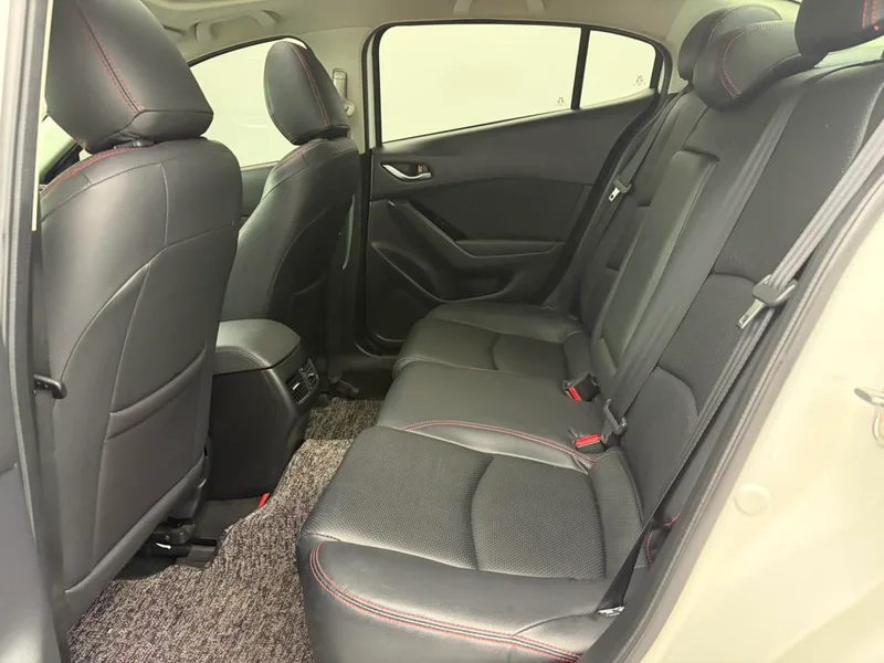 Mazda Mazda3 Axela 2019 Version de contrôle dans le cloud Trois volumes 1.5L Modèle de luxe automatique État VI extérieur photo 7