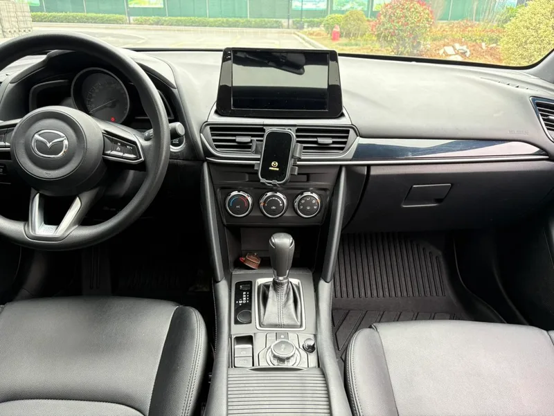Mazda CX-4 2021 2.0L Two-wheel-drive Blue Sky Vital Edition interior photo 11