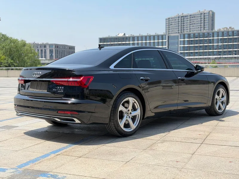 Audi A6L 2024 45 TFSI Elegante y elegante exterior foto 7