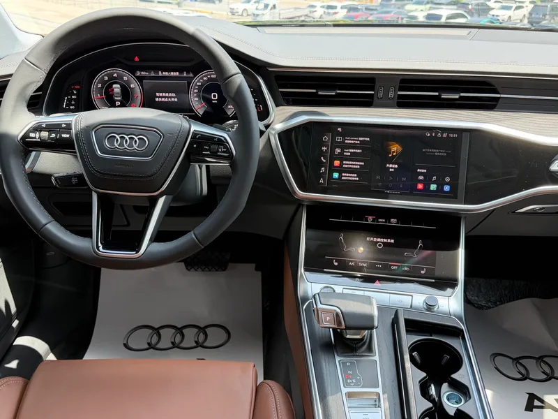 Audi A6L 2024 45 TFSI Elegante y elegante interior foto 13