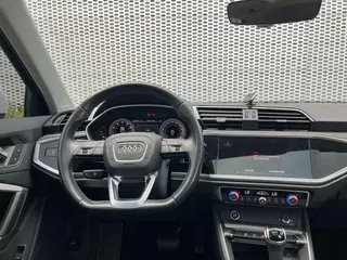 Audi Q3 2022 35 TFSI Mode dynamique intérieur photo 9 Audi Q3 2022 35 TFSI Mode dynamique intérieur photo 9