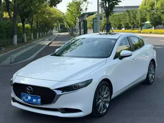 Mazda Mazda3 Axela 2023 2.0L Автоматическая качественная версия