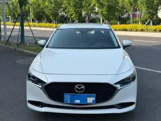 Mazda Mazda3 Axela 2023 2.0L Automatic Quality Edition exterior photo 2