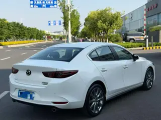 Mazda Mazda3 Axela 2023 2.0L Automatic Quality Edition interior photo 7