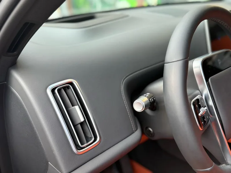 Li Auto L7 2024 Max version interior photo 11 Li Auto L7 2024 Max version interior photo 11