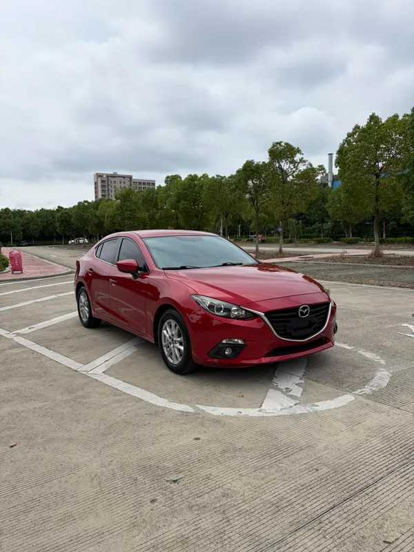 Mazda Mazda3 Axela 2016 Three-box 1.5L Automatic Comfort Type exterior photo 3