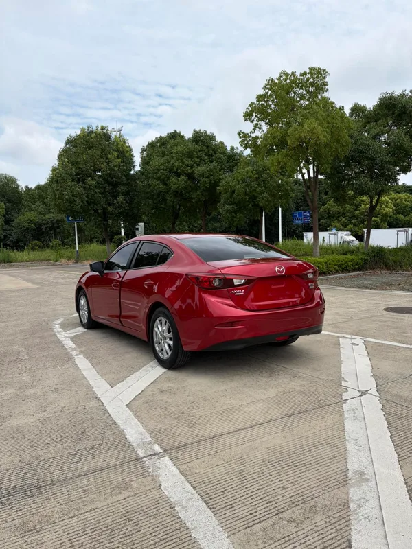 Mazda Mazda3 Axela 2016 Three-box 1.5L Automatic Comfort Type exterior photo 4