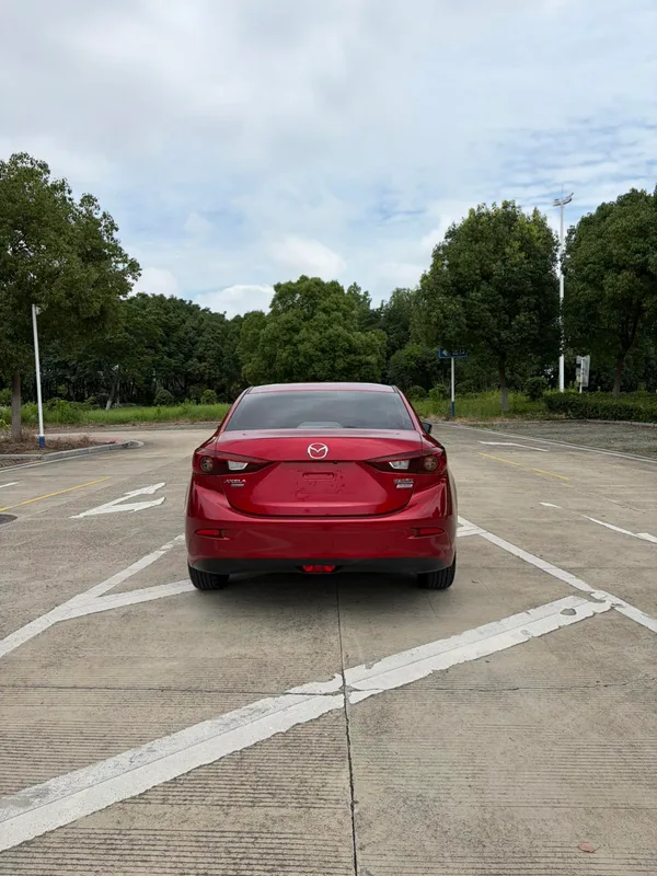 Mazda Mazda3 Axela 2016 Three-box 1.5L Automatic Comfort Type exterior photo 5