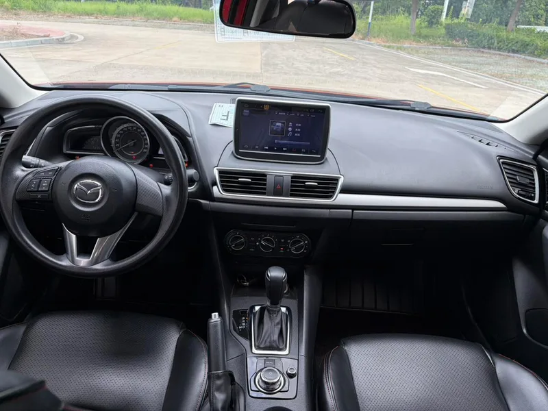 Mazda Mazda3 Axela 2016 Three-box 1.5L Automatic Comfort Type interior photo 8