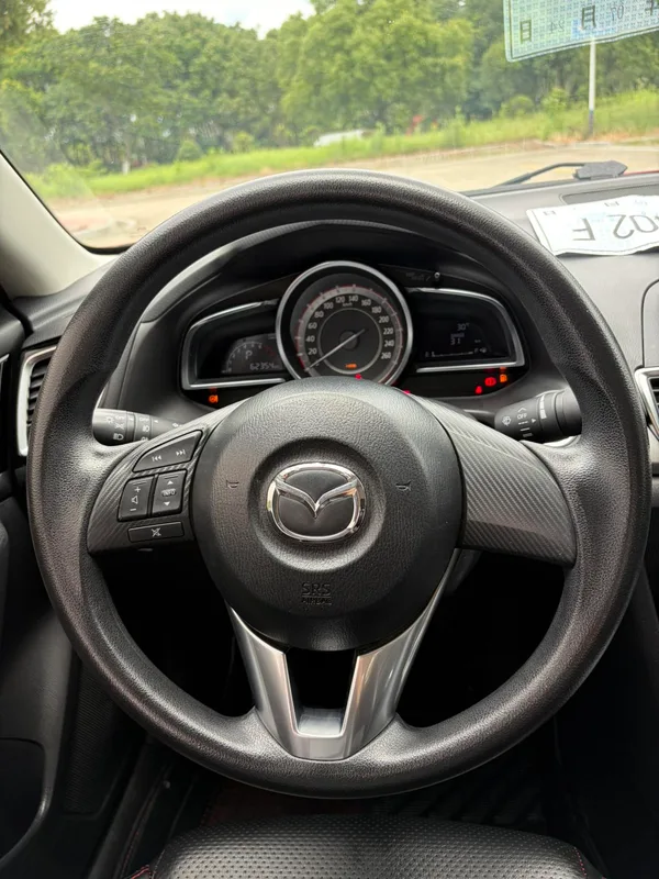 Mazda Mazda3 Axela 2016 Three-box 1.5L Automatic Comfort Type interior photo 11