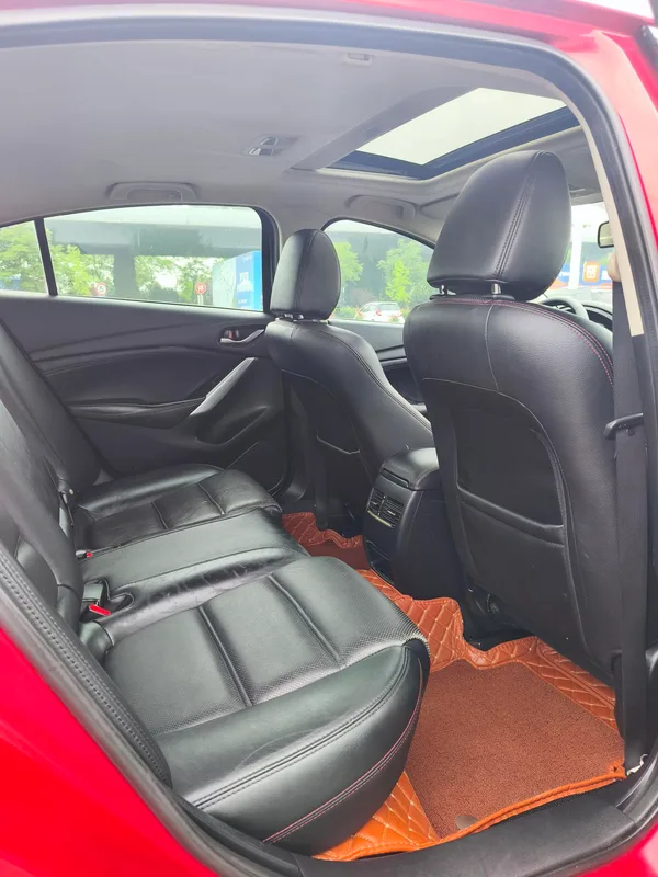 Mazda Atenza 2014 2.5L Голубое небо уважает издание интерьер фото 12
