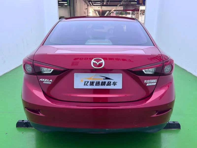 Mazda Mazda3 Axela 2017 Three-box 1.5L Automatic Luxury Model Country VI interior photo 13