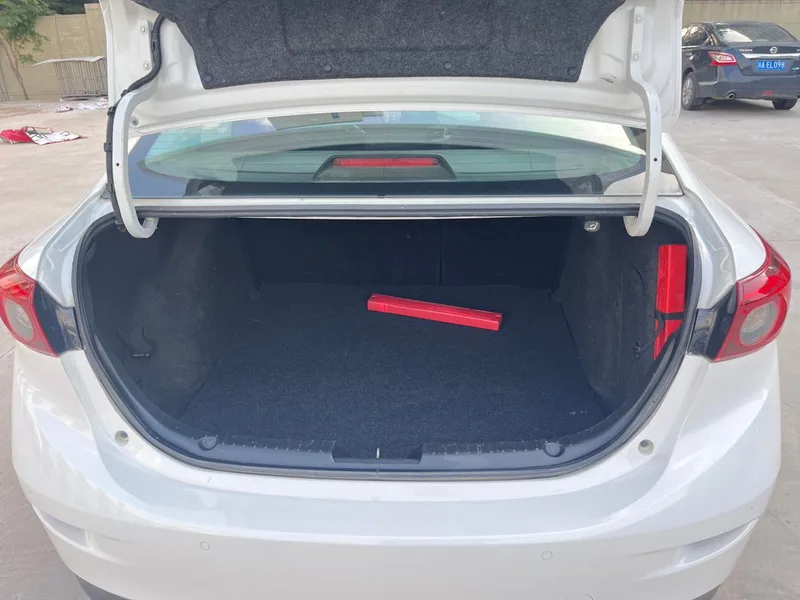 Mazda Mazda3 Axela 2019 Version de contrôle cloud Trois volumes 1.5L Modèle de luxe automatique État VI extérieur photo 7