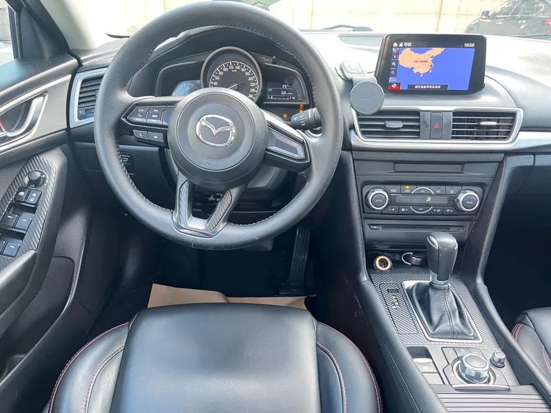 Mazda Mazda3 Axela 2019 Version de contrôle cloud Trois volumes 1.5L Modèle de luxe automatique État VI intérieur photo 12