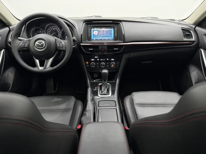 Mazda Atenza 2015 2.0L Blue Sky Deluxe Edition exterior photo 5