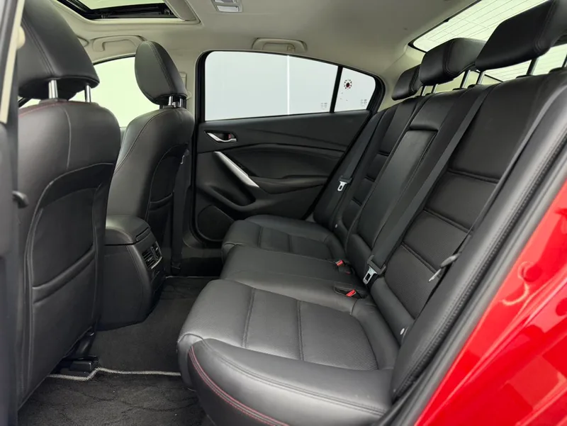 Mazda Atenza 2015 2.0L Blue Sky Deluxe Edition interior photo 12