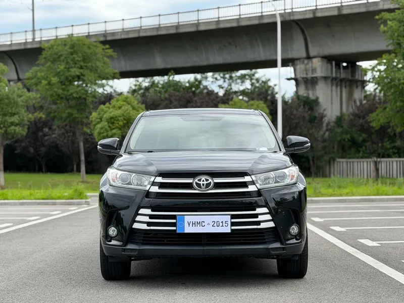 Toyota Highlander 2018 2.0T Version élite à deux roues motrices 7 Siège État VI extérieur photo 2 Toyota Highlander 2018 2.0T Version élite à deux roues motrices 7 Siège État VI extérieur photo 2