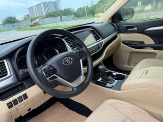 Toyota Highlander 2018 2.0T Version élite à deux roues motrices 7 Siège État VI extérieur photo 6 Toyota Highlander 2018 2.0T Version élite à deux roues motrices 7 Siège État VI extérieur photo 6
