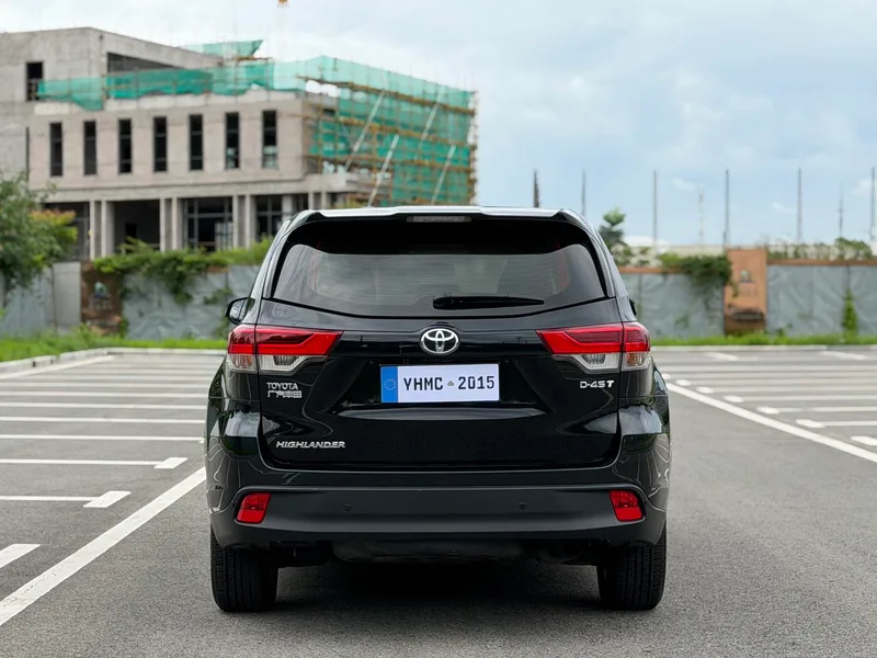 Toyota Highlander 2018 2.0T Version élite à deux roues motrices 7 Siège État VI intérieur photo 20 Toyota Highlander 2018 2.0T Version élite à deux roues motrices 7 Siège État VI intérieur photo 20