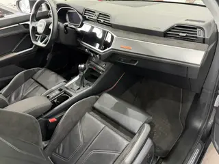 Audi Q3 Sportback 2021 40 TFSI Enjoying Life Edition interior photo 11 Audi Q3 Sportback 2021 40 TFSI Enjoying Life Edition interior photo 11