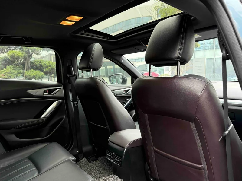 Mazda CX-4 2018 2.0L Versión mejorada del sabor del cielo azul con tracción automática en dos ruedas País VI interior foto 9 Mazda CX-4 2018 2.0L Versión mejorada del sabor del cielo azul con tracción automática en dos ruedas País VI interior foto 9