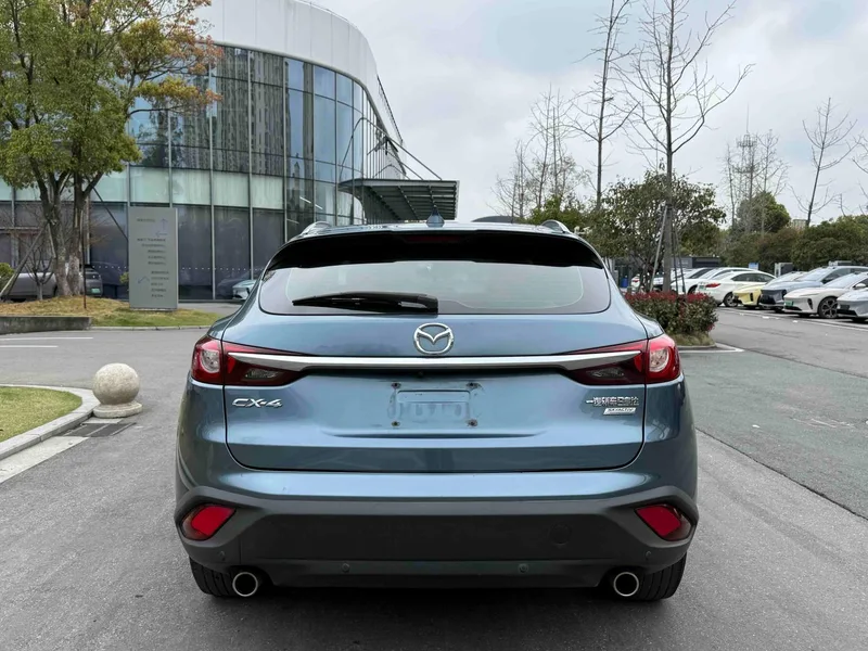 Mazda CX-4 2018 2.0L Versión mejorada del sabor del cielo azul con tracción automática en dos ruedas País VI interior foto 12 Mazda CX-4 2018 2.0L Versión mejorada del sabor del cielo azul con tracción automática en dos ruedas País VI interior foto 12
