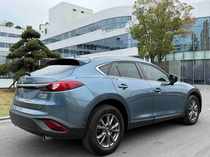 Mazda CX-4 2018 2.0L Versión mejorada del sabor del cielo azul con tracción automática en dos ruedas País VI interior foto 13 Mazda CX-4 2018 2.0L Versión mejorada del sabor del cielo azul con tracción automática en dos ruedas País VI interior foto 13