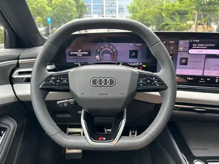 Audi A5L 2026 2.0T Versión deportiva quattro interior foto 12 Audi A5L 2026 2.0T Versión deportiva quattro interior foto 12